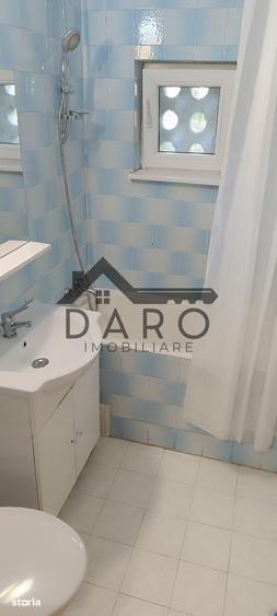 Apartament cu 3 camere decomandat în Cornișa