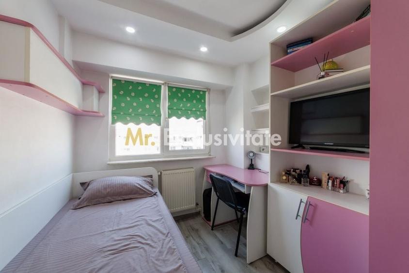 Apartament cu 3 camere decomandat în Prundu