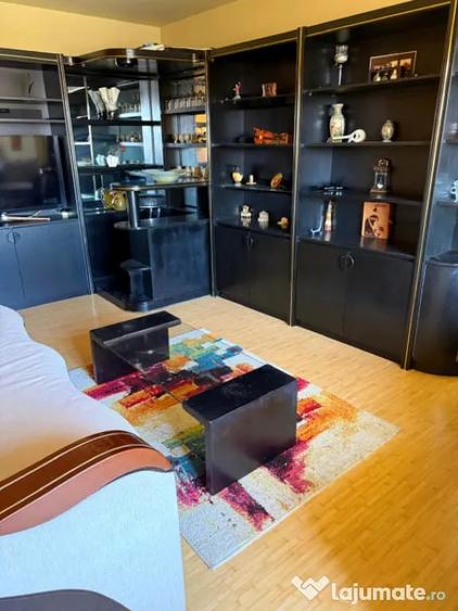 Apartament cu 2 camere decomandat în 1 Mai