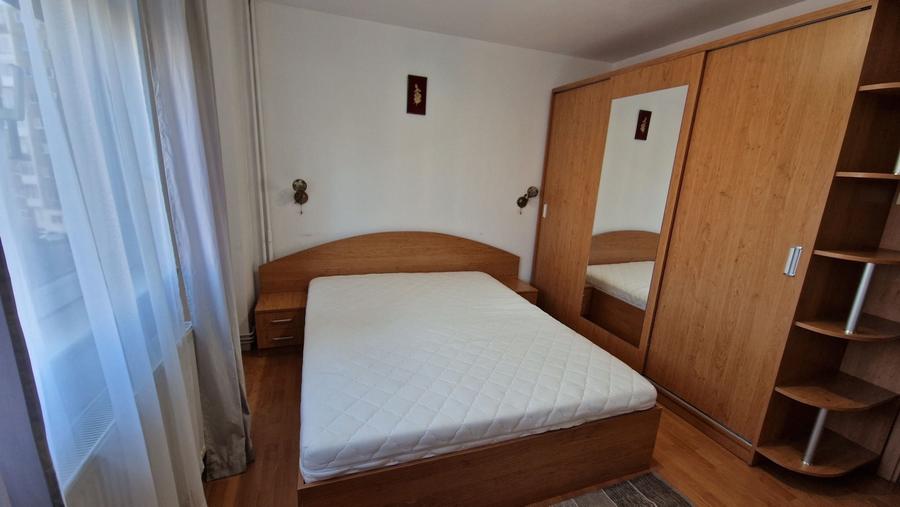Apartament cu 2 camere semidecomandat în Exterior Vest