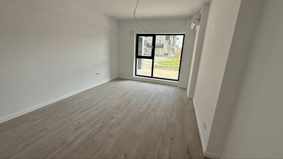 Apartament cu 2 camere decomandat în Exterior Vest