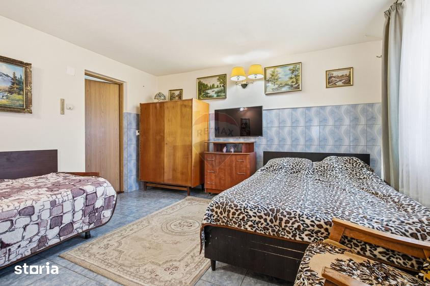 Casă cu 2 camere cu Teren 2093 Mp în Costuleni