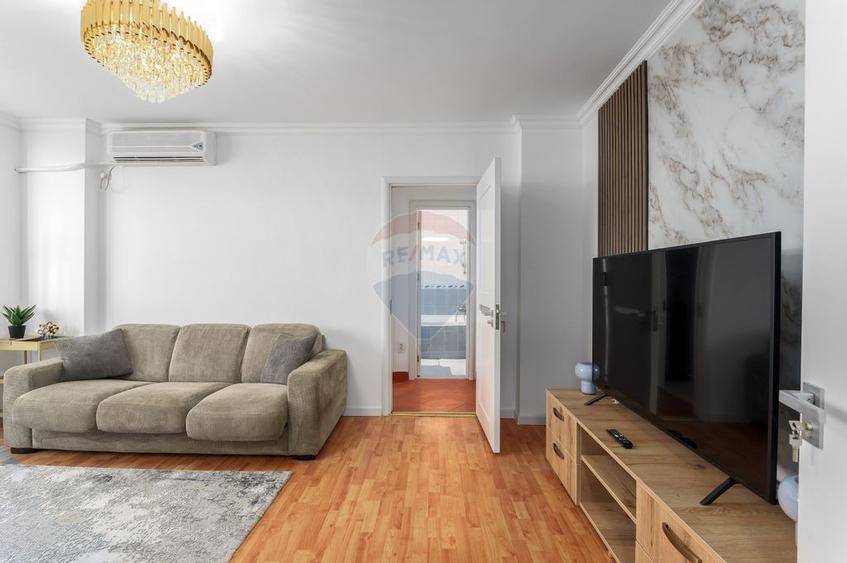 Apartament cu 2 camere semidecomandat în Cantemir