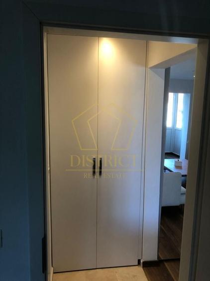 Apartament cu 2 camere semidecomandat, mobilat în Complex Studențesc