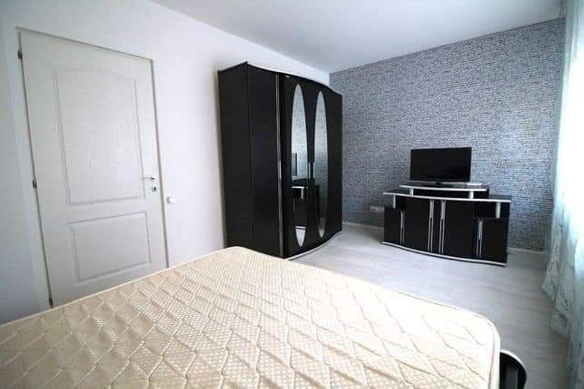 Apartament cu 2 camere decomandat în Exterior Vest
