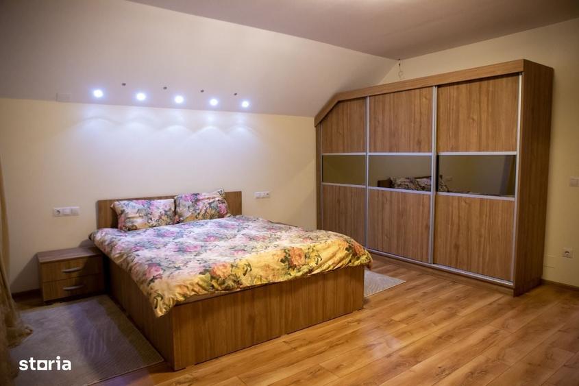 Casă cu 4 camere în Sânnicoară