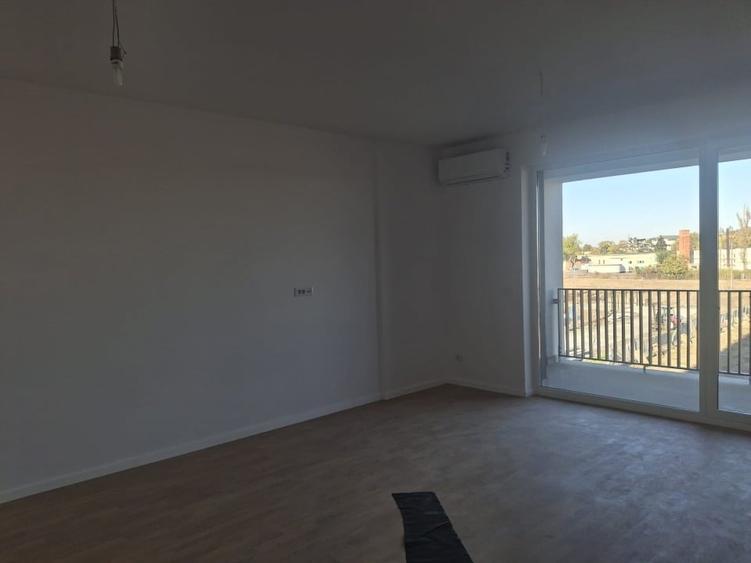 Apartament cu 2 camere decomandat în Torontalului