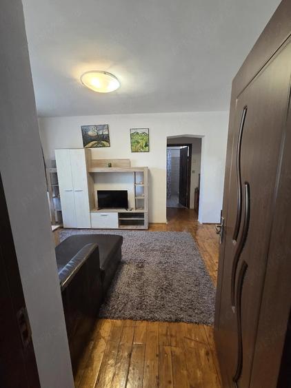 Apartament cu 2 camere semidecomandat în Ultracentral