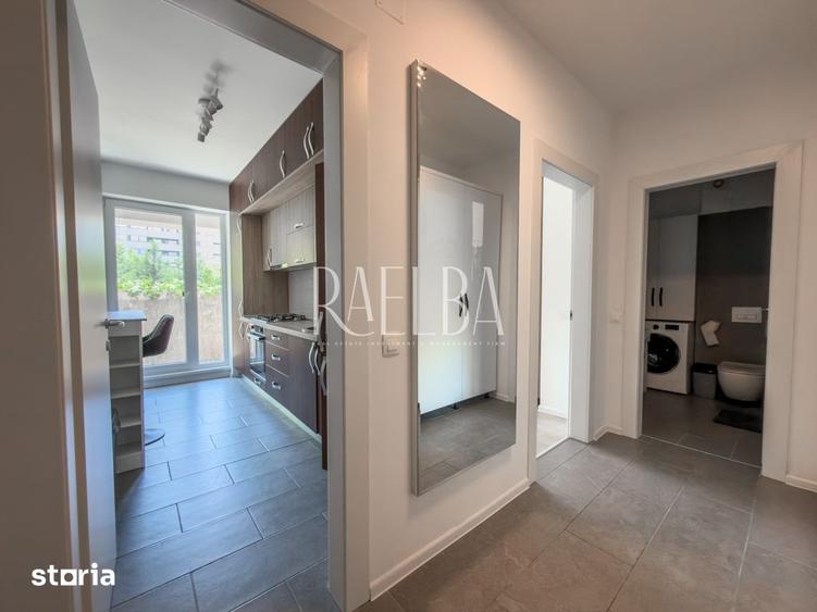 Apartament cu 2 camere, mobilat în Central