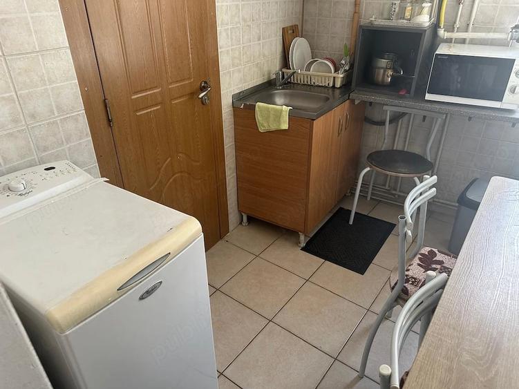 Garsonieră decomandată în Central