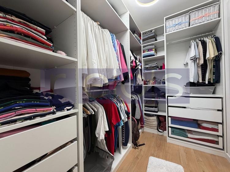 Apartament cu 3 camere decomandat în Străulești