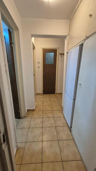 Apartament cu 2 camere decomandat în Lacul Tei