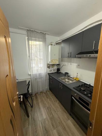 Apartament cu 2 camere decomandat în Exterior Vest