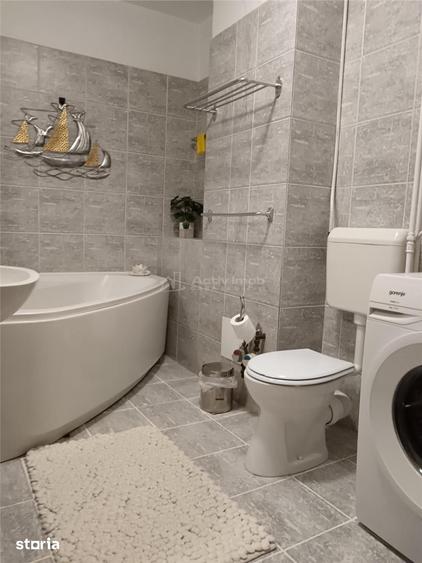 Apartament cu 4 camere, mobilat în Decebal