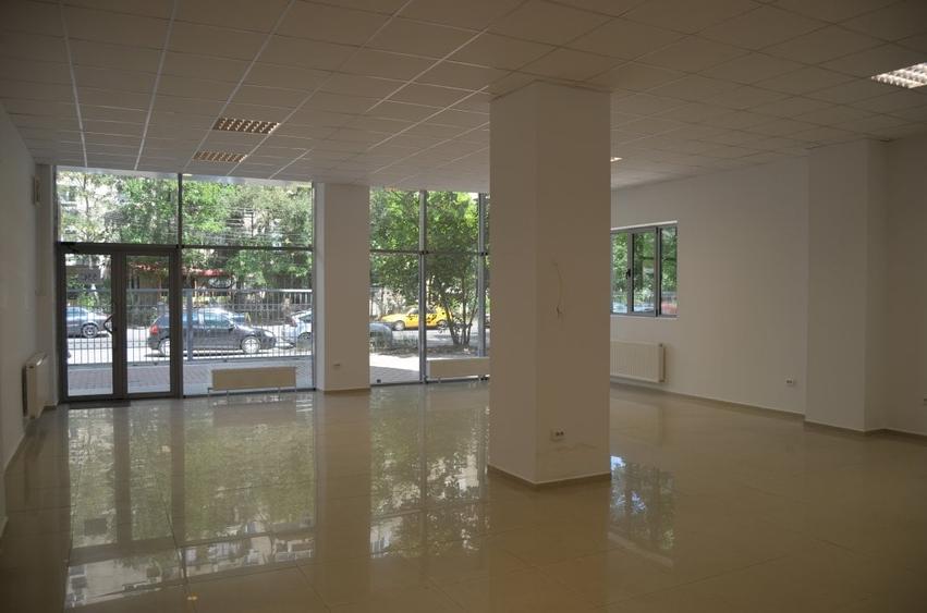 Birou, de 131 mp, în Lujerului