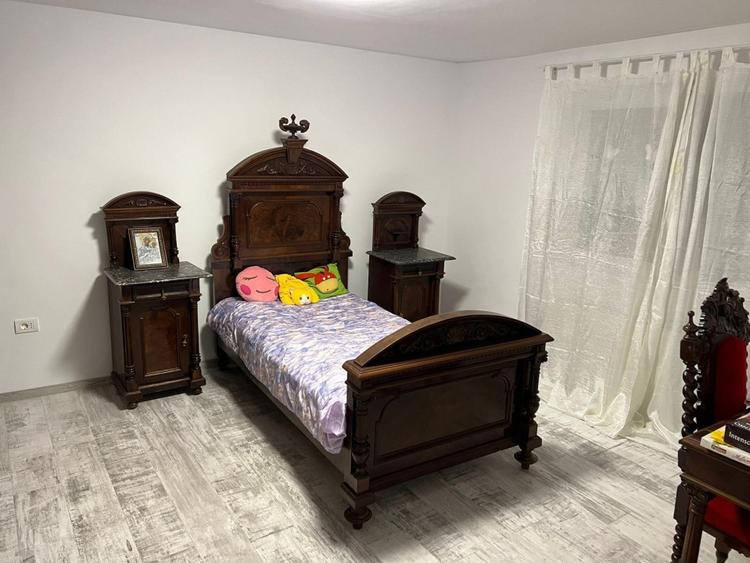 Casă individuală cu 4 camere cu Garaj în Crasna