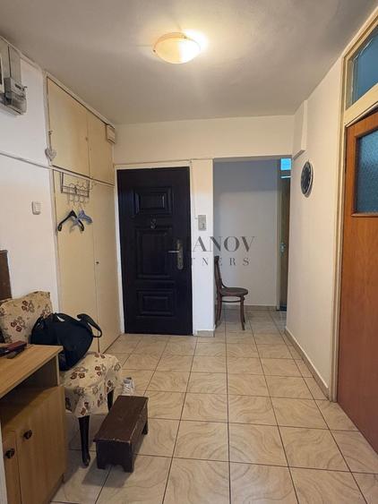 Apartament cu 2 camere decomandat, mobilat în Gorjului