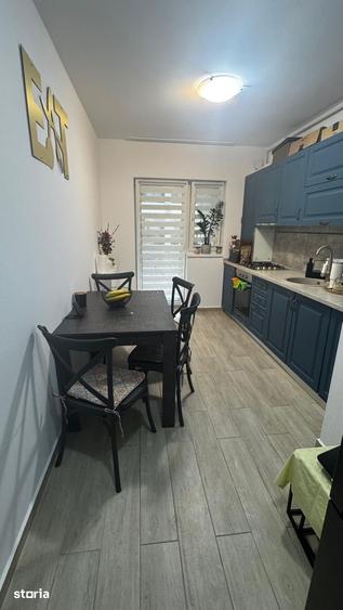 Apartament cu 3 camere decomandat în Terezian