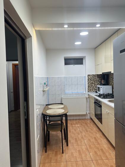 Apartament cu 2 camere semidecomandat în Apusului