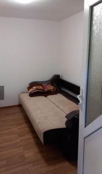 Garsonieră semidecomandată în Gara