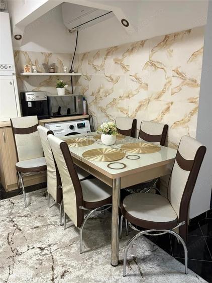 Apartament cu 3 camere decomandat în Fortuna