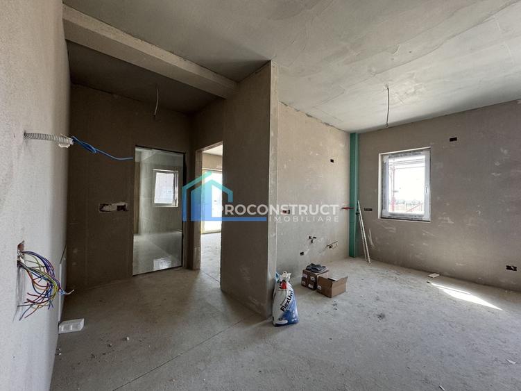 Apartament cu 2 camere decomandat în Giroc