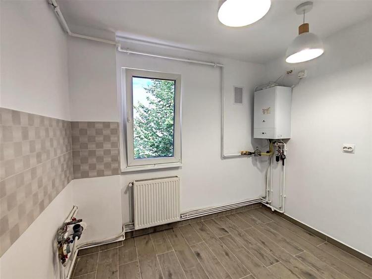 Apartament cu 2 camere semidecomandat în Astra