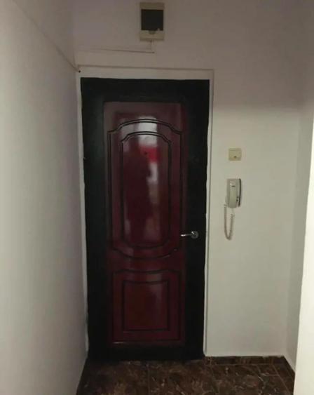 Apartament cu 2 camere semidecomandat în Giurgiului