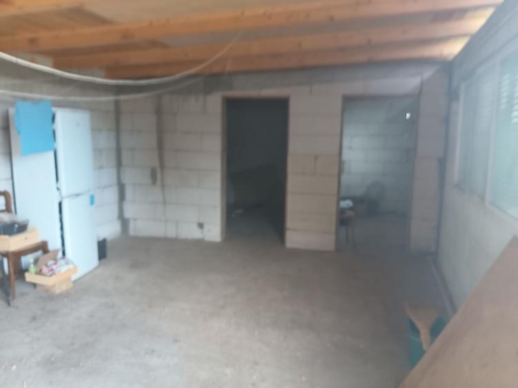 Casă cu 2 camere semidecomandat în Fundeni