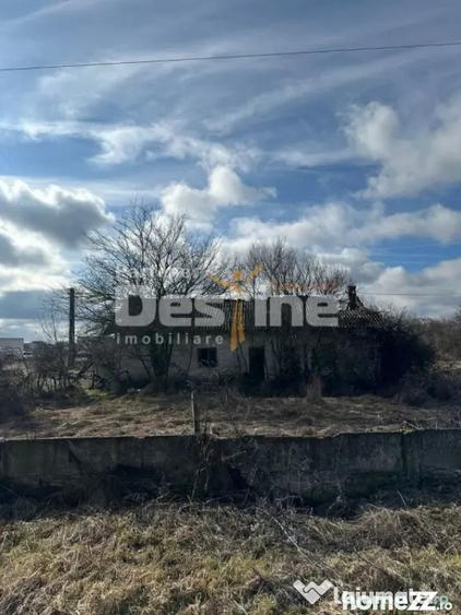 Teren de 39581 mp, în Dragomirești