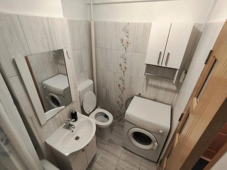 Garsonieră decomandată în Astra