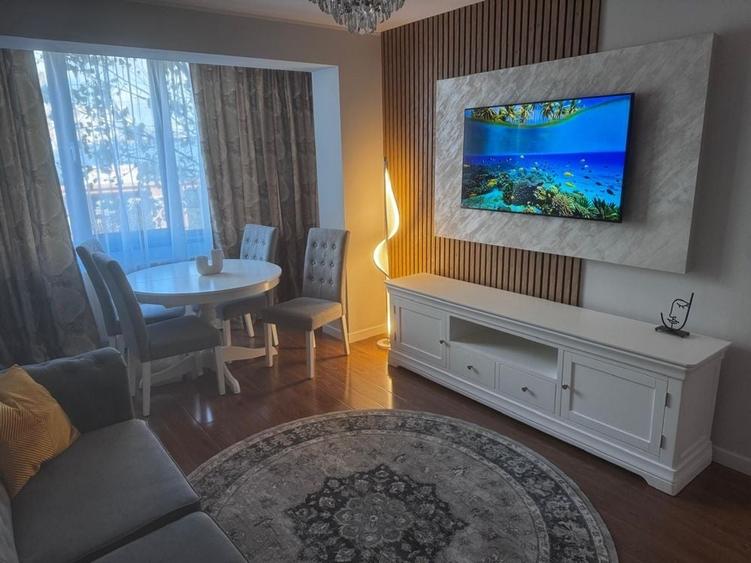 Apartament cu 2 camere semidecomandat în Exterior Vest