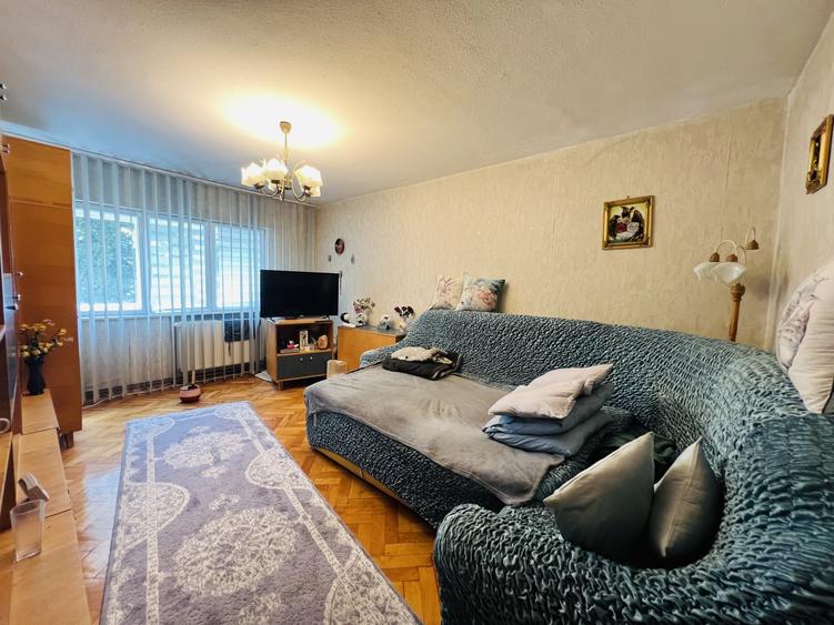 Apartament 3 camere, etaj 3, boxa - zona Torontalului - 8