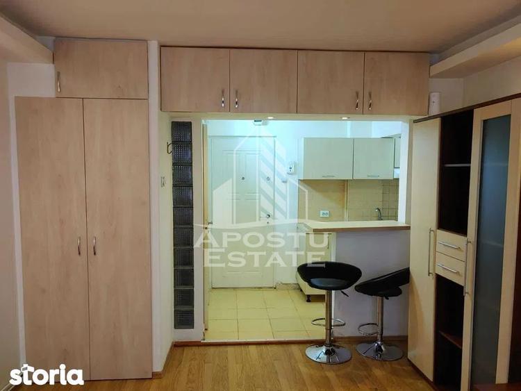 Garsonieră, mobilată în Tipografilor