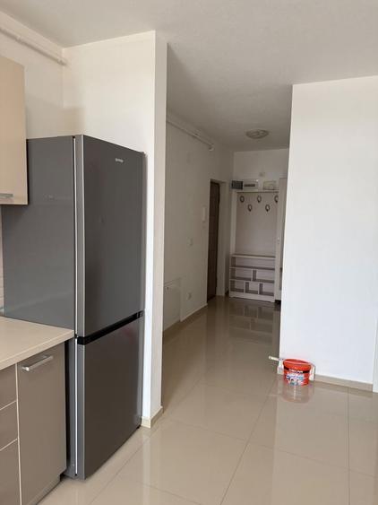 Apartament cu 2 camere semidecomandat în Girocului