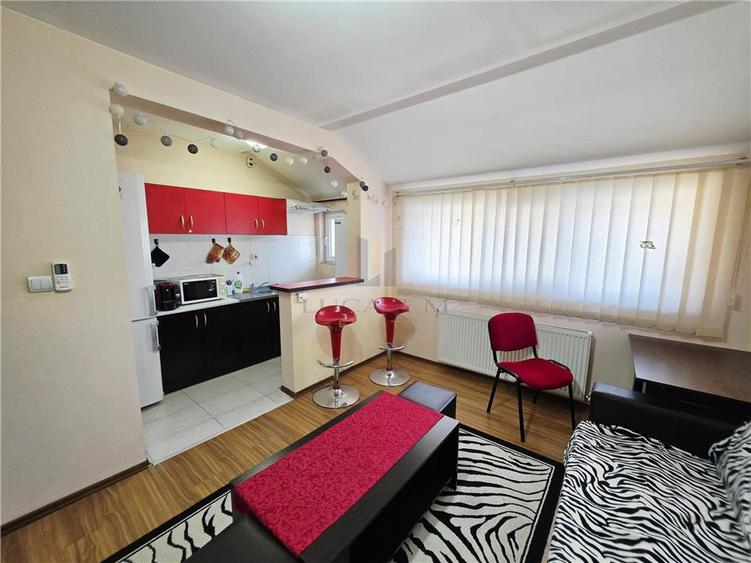 Apartament cu 2 camere semidecomandat în Girocului