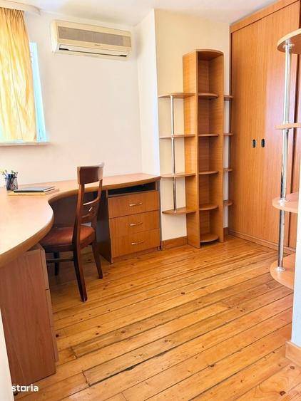 Apartament cu 4 camere în Unirii