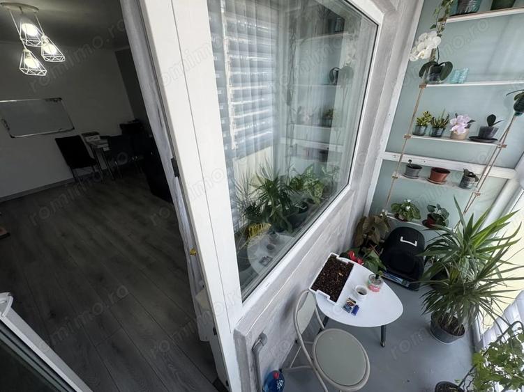 Apartament cu 3 camere decomandat în Km 4