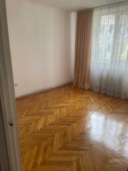 Apartament 3 camere Etaj 1 Visoi3 Strada Emil Garleanu 5 - 4