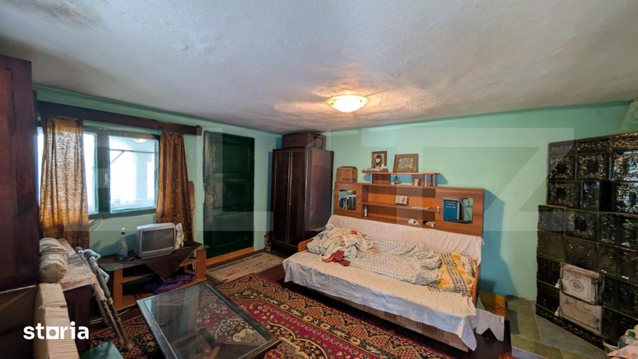 Casă cu 4 camere cu Teren 1100 Mp în Tătărani
