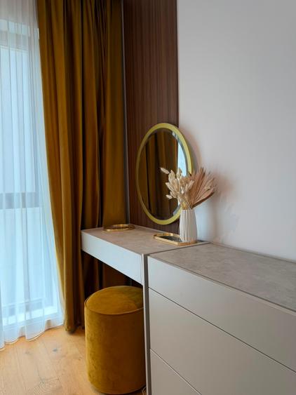 Apartament cu 3 camere decomandat în Aviației