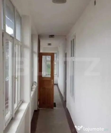 Casă cu 3 camere cu Teren 15 Mp în Central