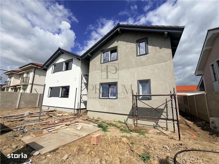 Casă cu 4 camere cu Teren 275 Mp în Central