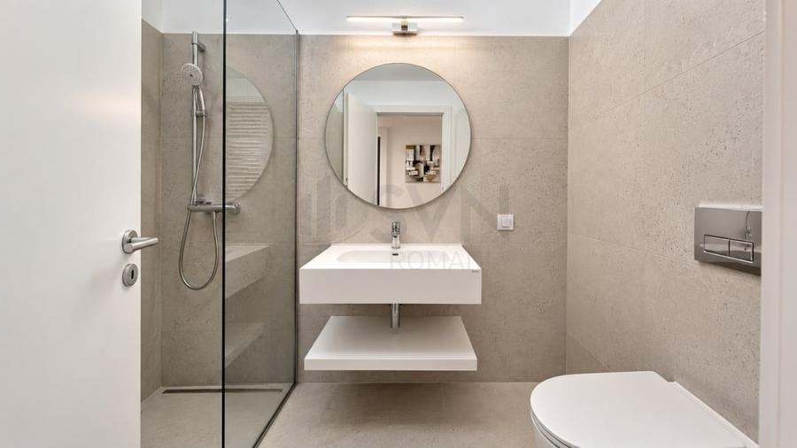 Apartament cu 3 camere decomandat în Băneasa