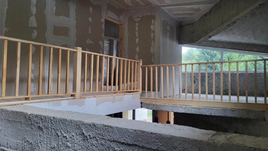 Casă cu 4 camere cu Teren 300 Mp în Cheia