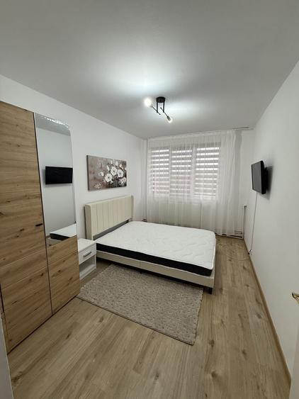 Apartament cu 2 camere decomandat în Exterior Vest