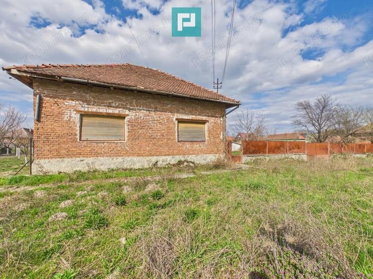 Casa cu teren de 1800 mp, in Buteni, Arad - 15