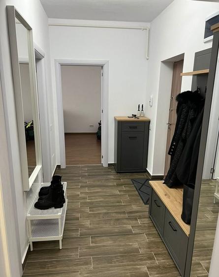 Apartament cu 2 camere decomandat în Titan