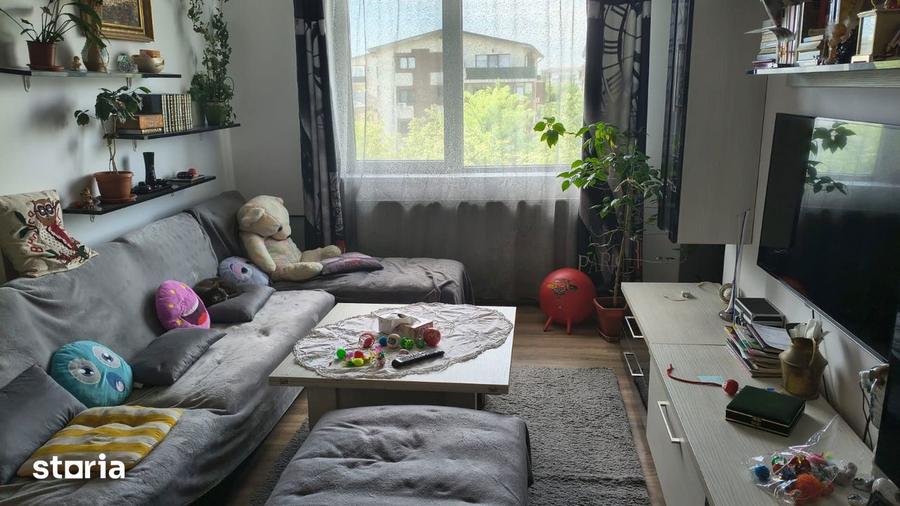Apartament cu 2 camere semidecomandat în Ghencea