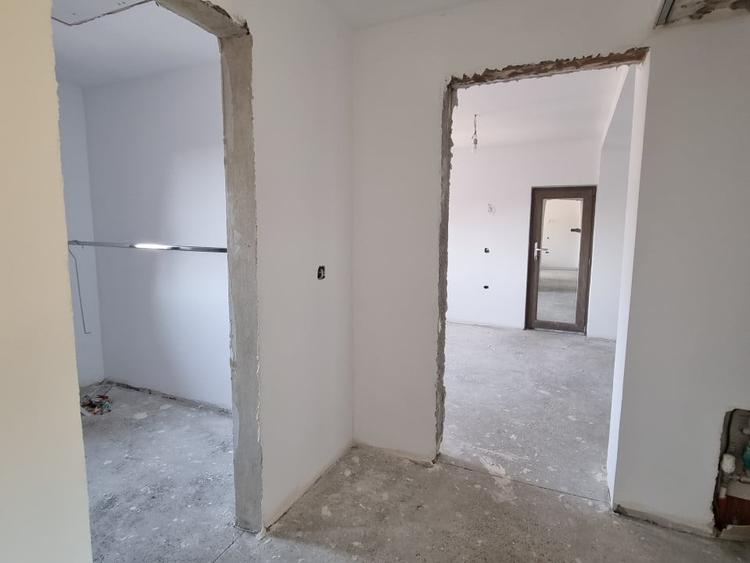 Casă individuală cu 4 camere cu Teren 500 Mp în Gherăiești